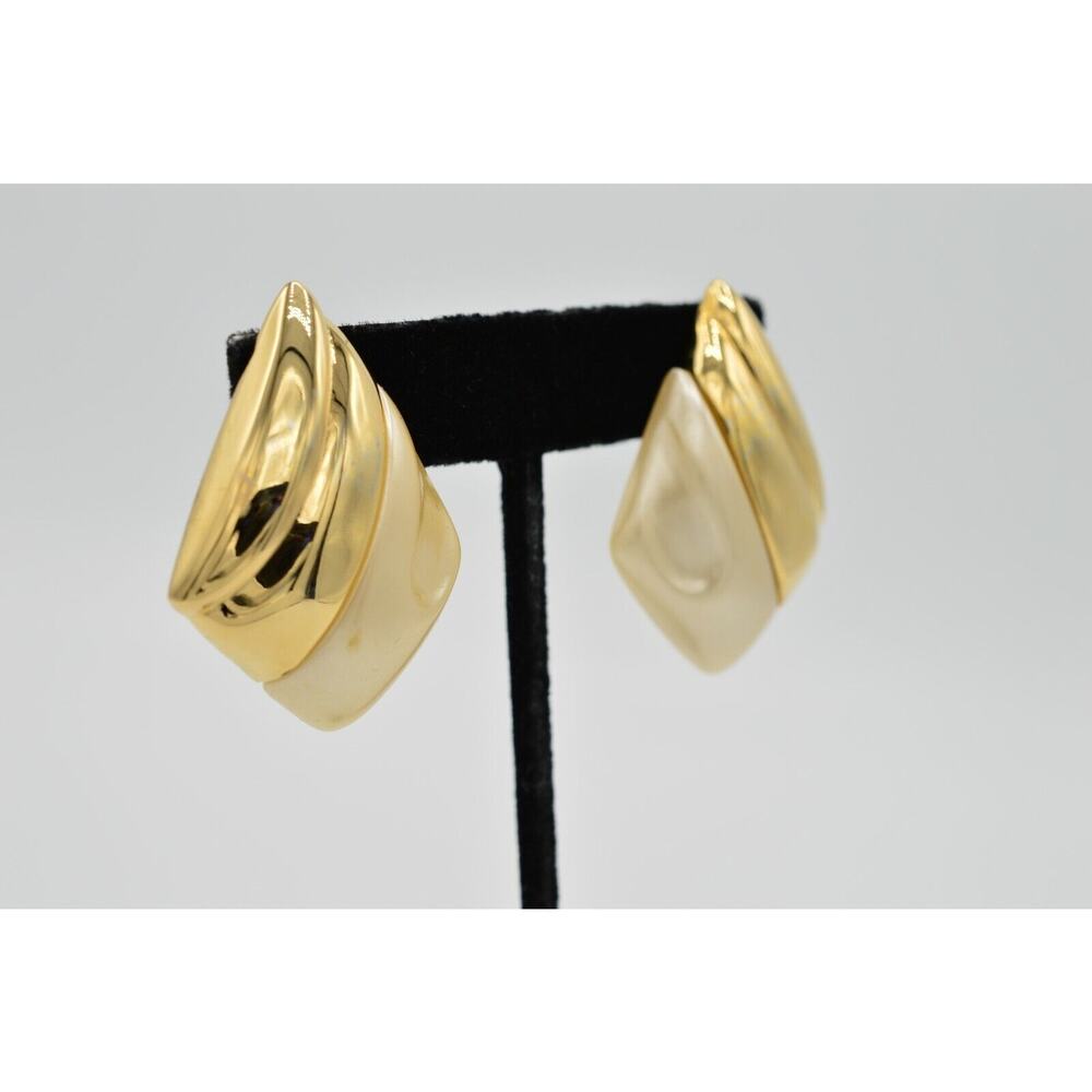 Vintage Statement Clip On Earrings Gold White Frosted Pearl Chunky 1.5" 1980s 9G - Picture 6 of 10